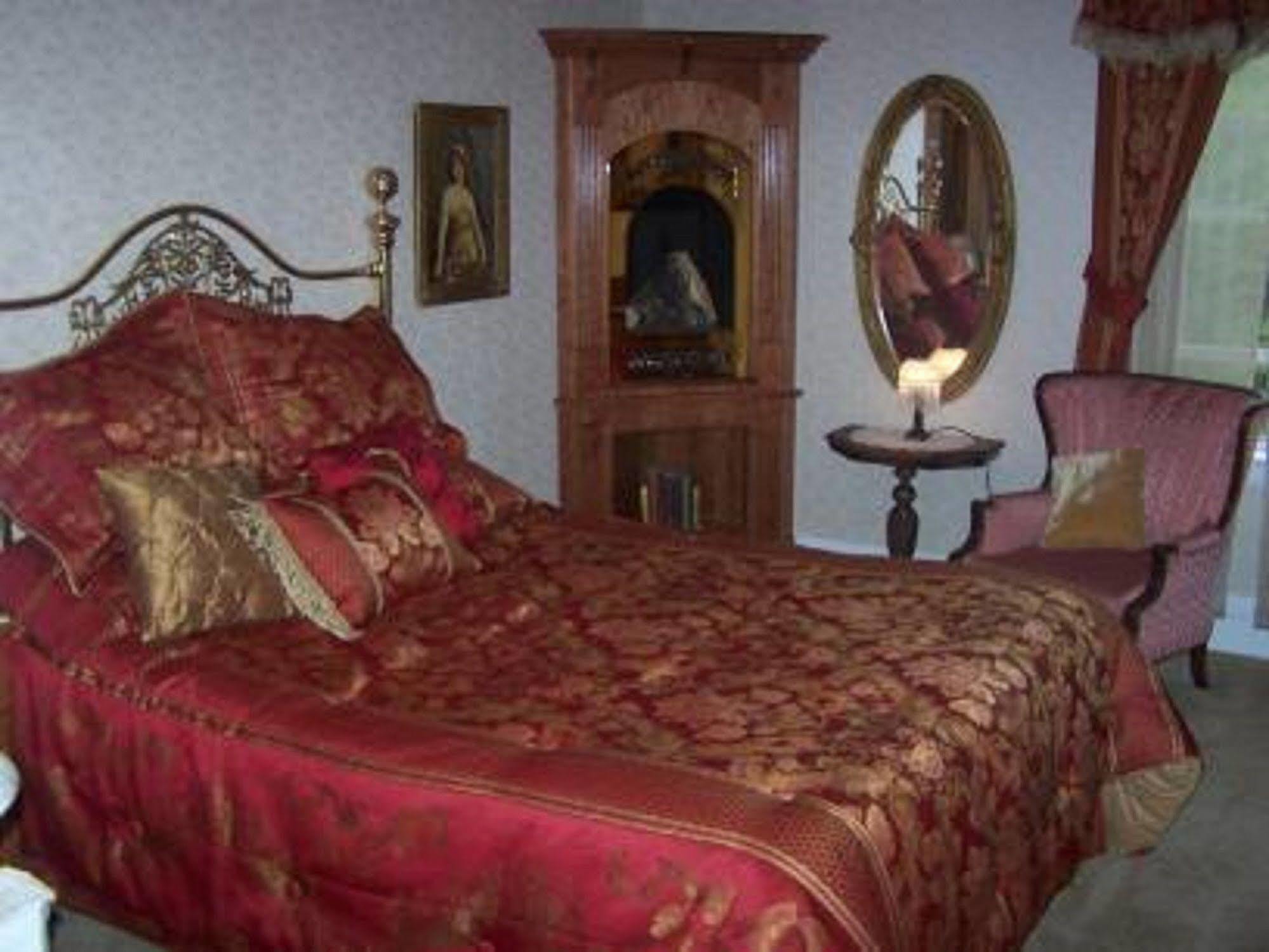 Bellinger Rose Bed & Breakfast Herkimer Exteriör bild